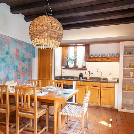 بيت للعطل Casa Ortensia: Rustico Ristrutturato In Pietra Rive d'Arcano
